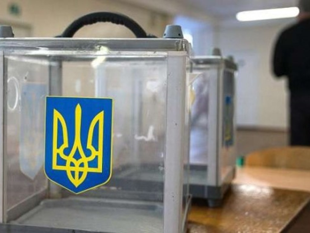 За селфи с бюллетенем украинцев хотят сажать в тюрьму на три года