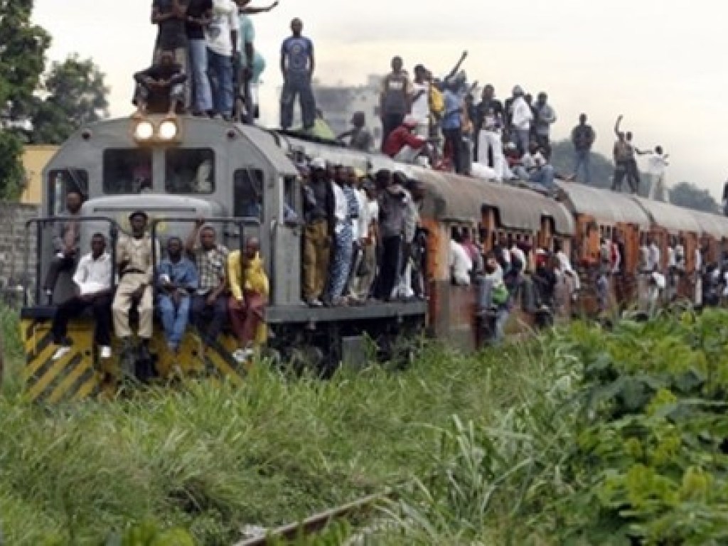 В Конго сошел с рельсов поезд: 24 человека погибли