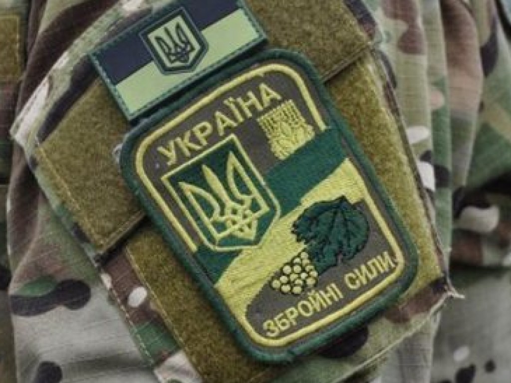 На Донбассе бойцы ВСУ уничтожили два вражеских БМП и авто