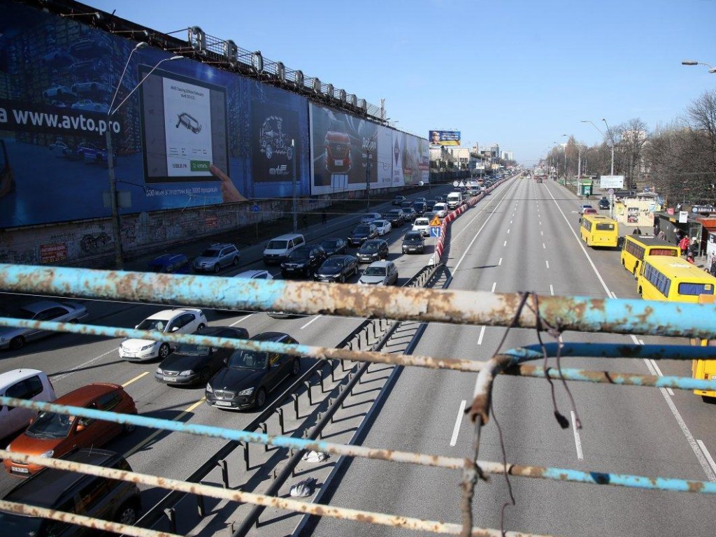 В Киеве из-за ремонта Шулявского моста перекроют часть проспекта Победы
