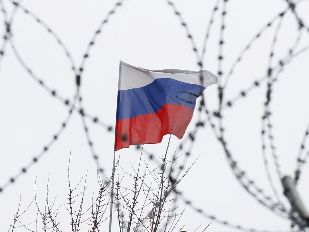 Новые санкции против РФ не помогут вернуть Крым и Донбасс &#8212; политолог