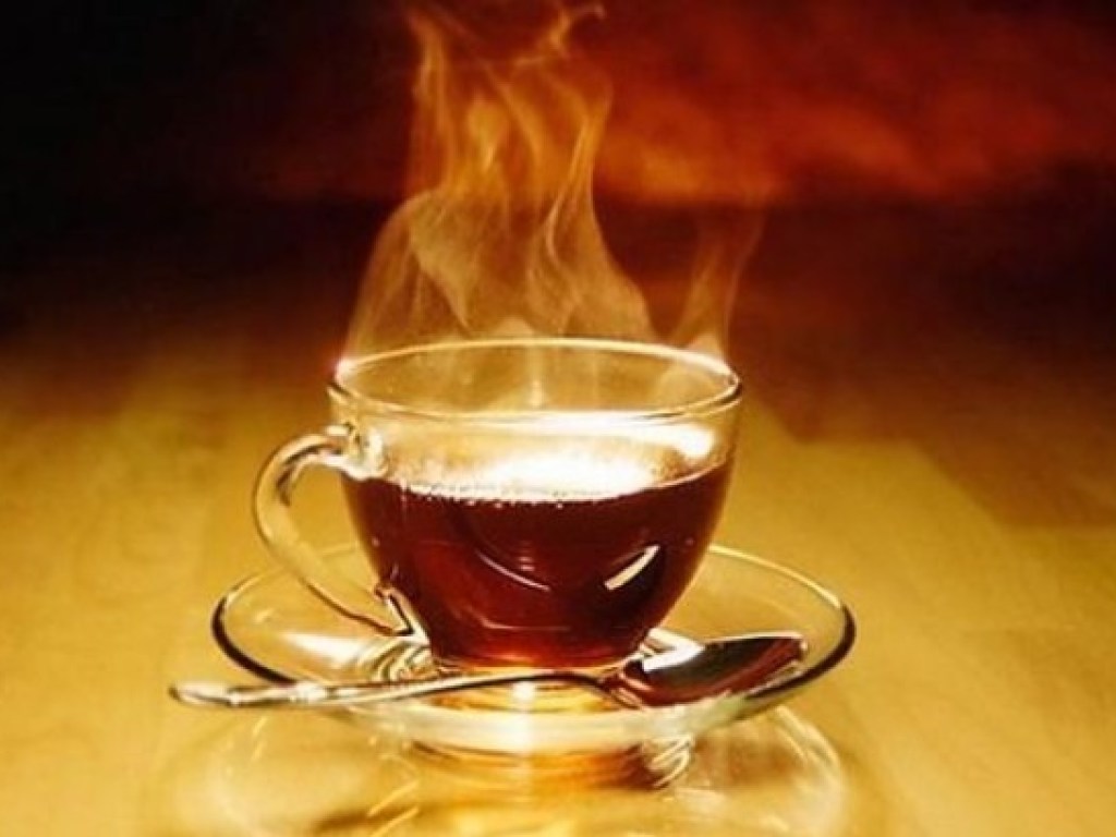 Ученые выяснили, что горячий чай смертельно опасен
