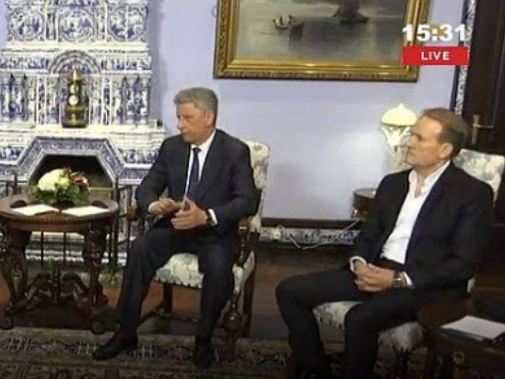 Медведчук и Бойко провели в Москве встречу с премьером и главой «Газпрома» (ФОТО)