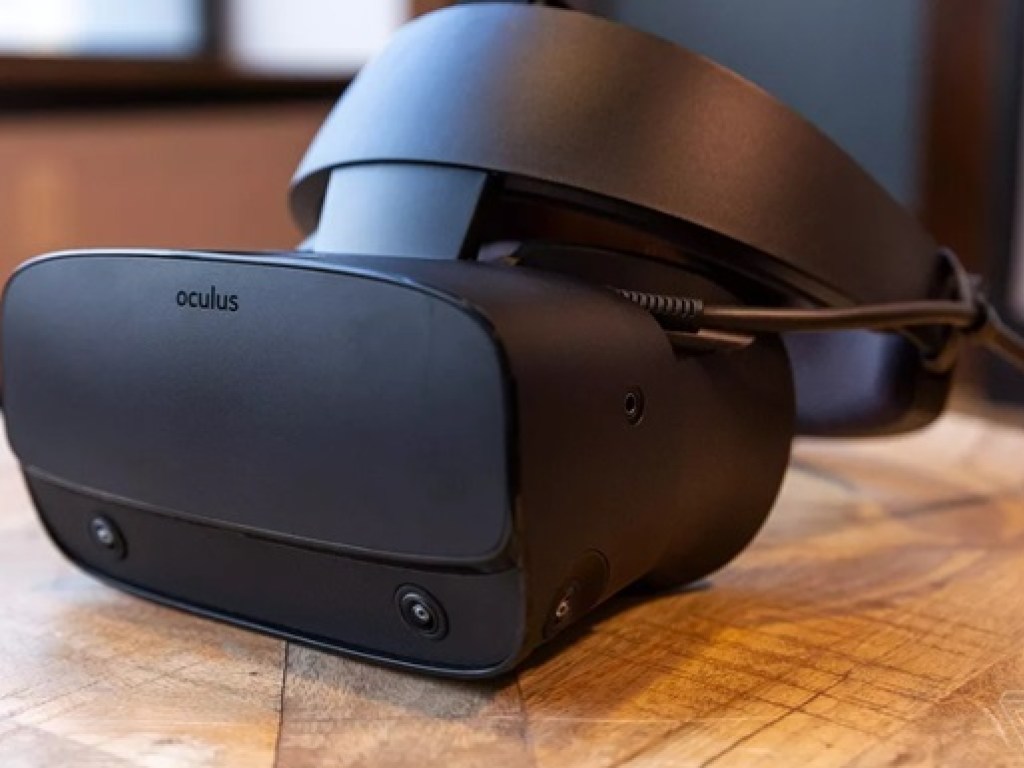 Oculus представила новый VR-шлем, не требующий подключения к ПК (ФОТО, ВИДЕО)