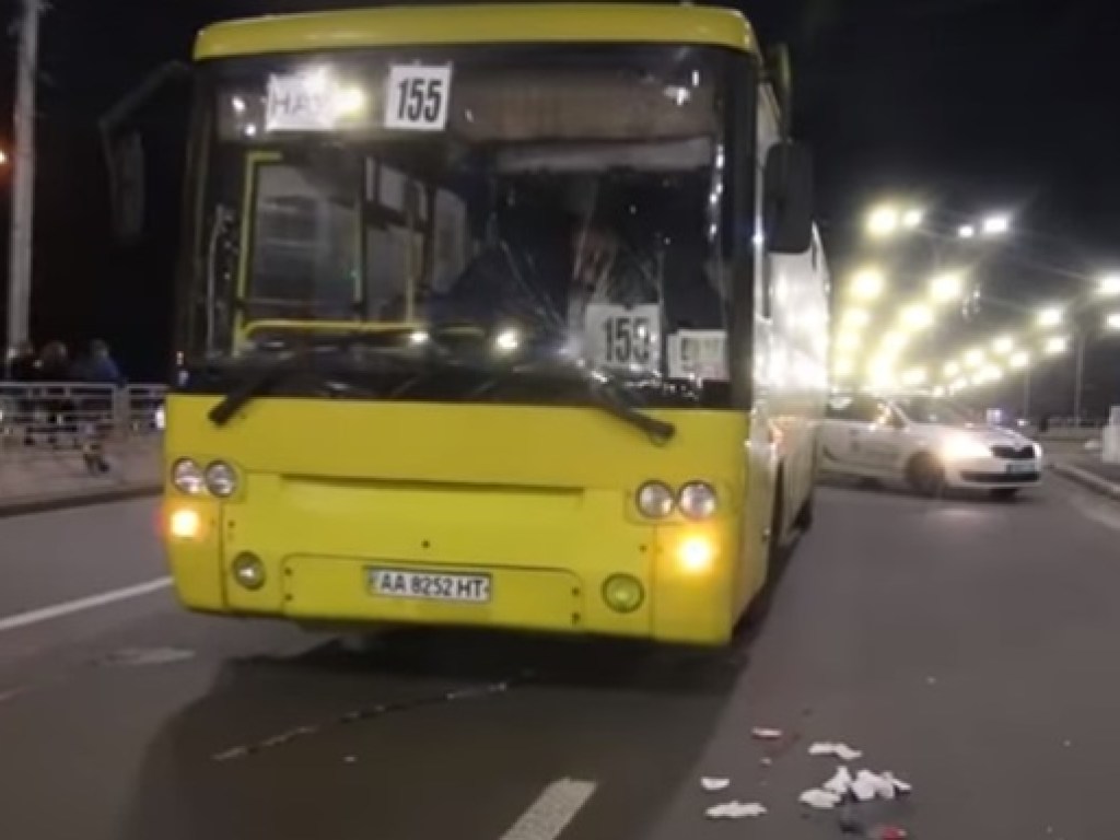 Водителю маршрутки, сбившему трех женщин в Киеве, избрали меру пресечения