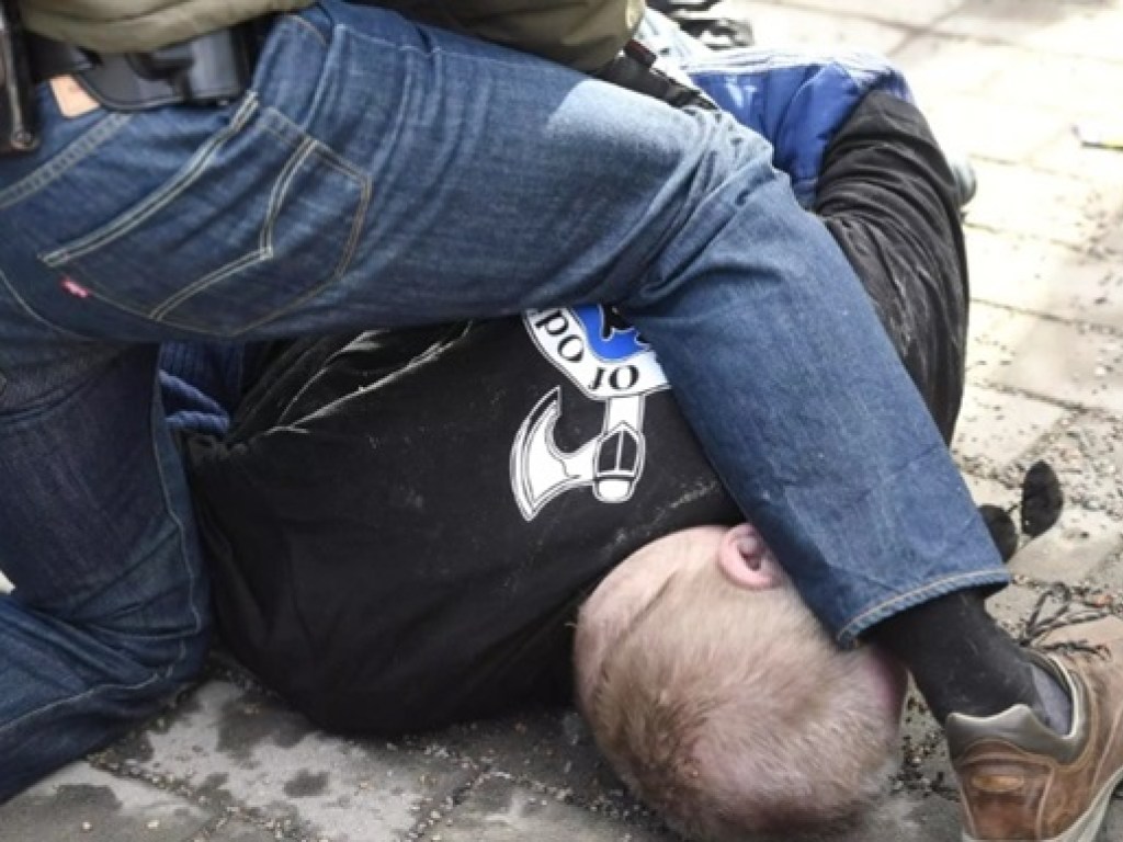 В Финляндии агрессивный мужчина напал на министра иностранных дел