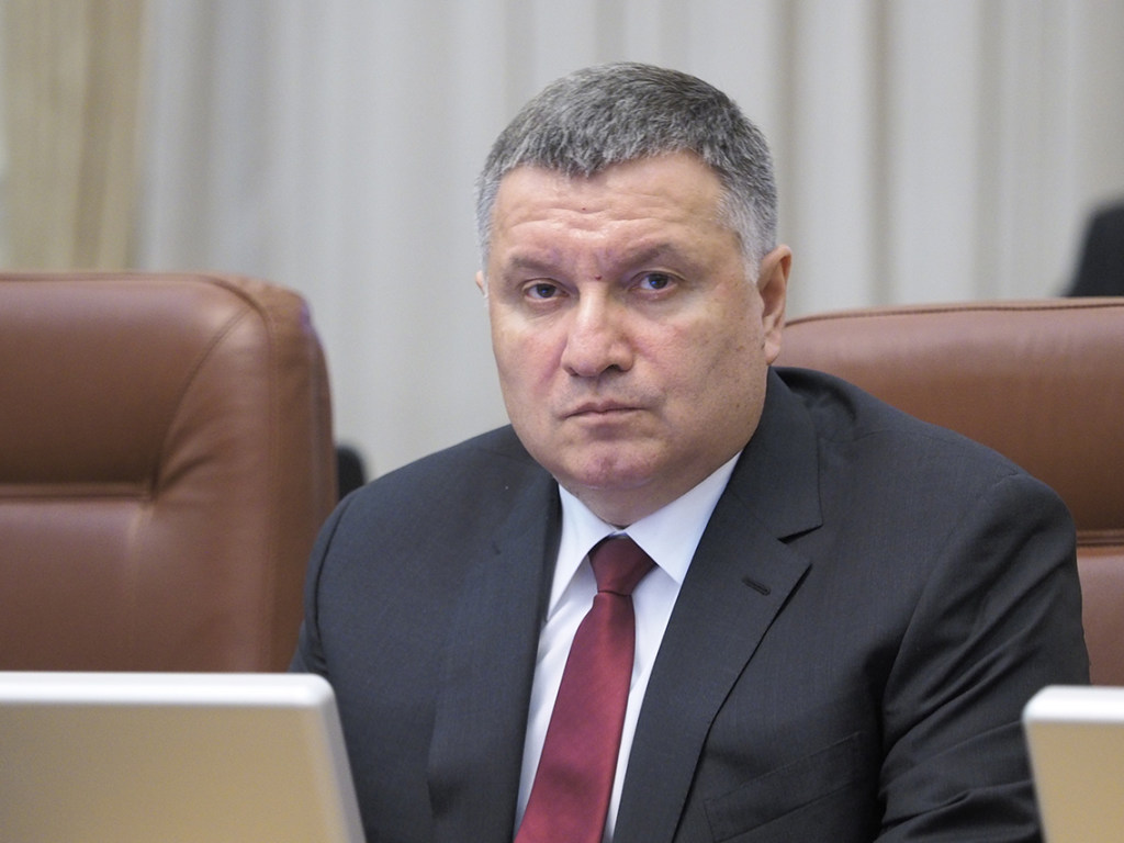 Порошенко в случае переизбрания на второй срок избавится от Авакова – эксперт