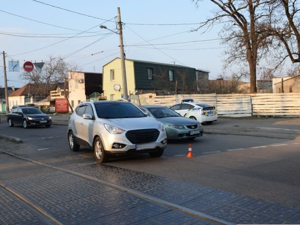  В центре Николаева столкнулись Hyundai и Ford (ФОТО)