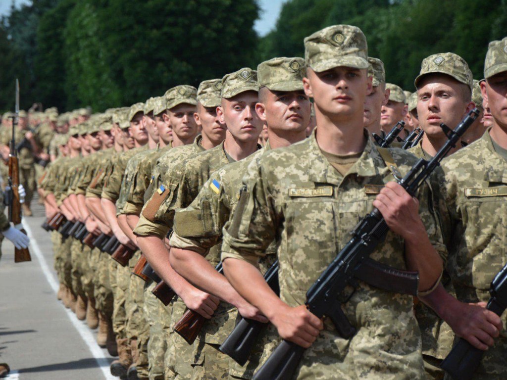 Для модернизации украинской армии требуются миллиарды долларов – эксперт