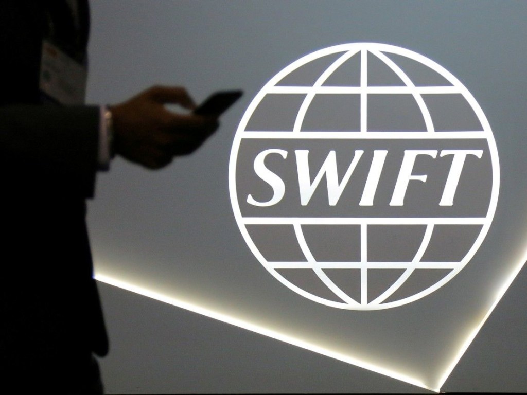 Если США отключат РФ от системы Swift, это будет фактически объявлением войны &#8212; эксперт