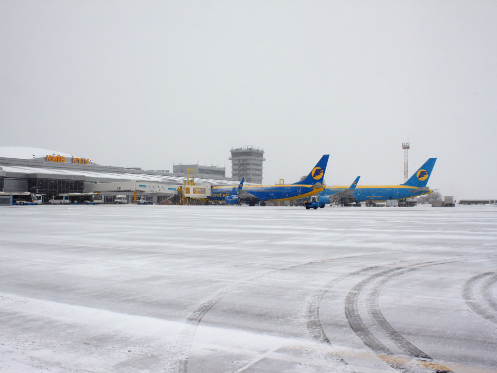 Известный авиаперевозчик перенес все рейсы из «Жулян» в аэропорт «Борисполь» (ФОТО)