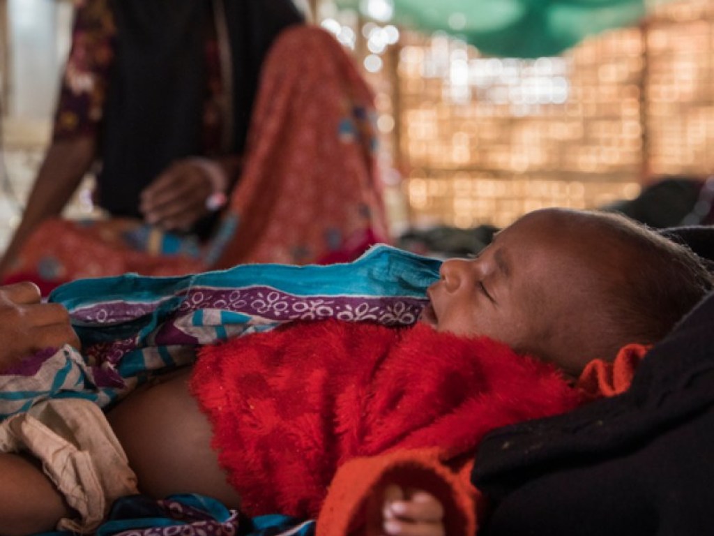 Жительница Бангладеш в течение месяца родила 3 детей