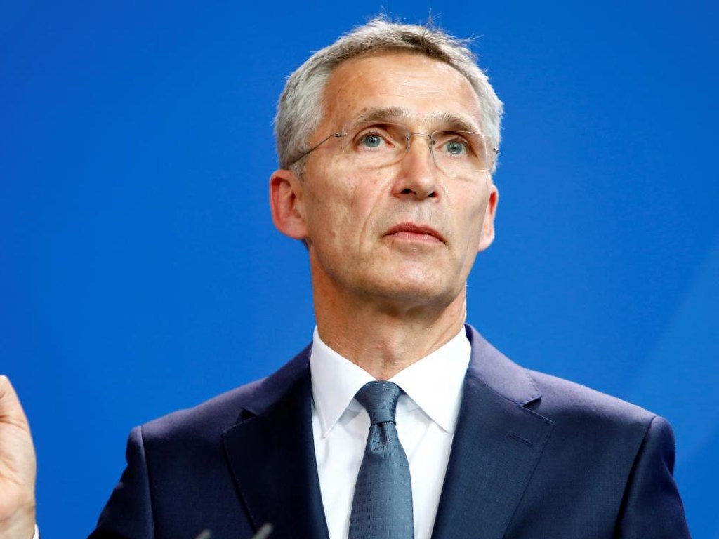 НАТО продлила полномочия Столтенберга до 2022 года