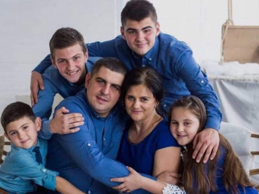На трассе Киев-Львов пропал многодетный отец: родственники просят о помощи (ФОТО) 
