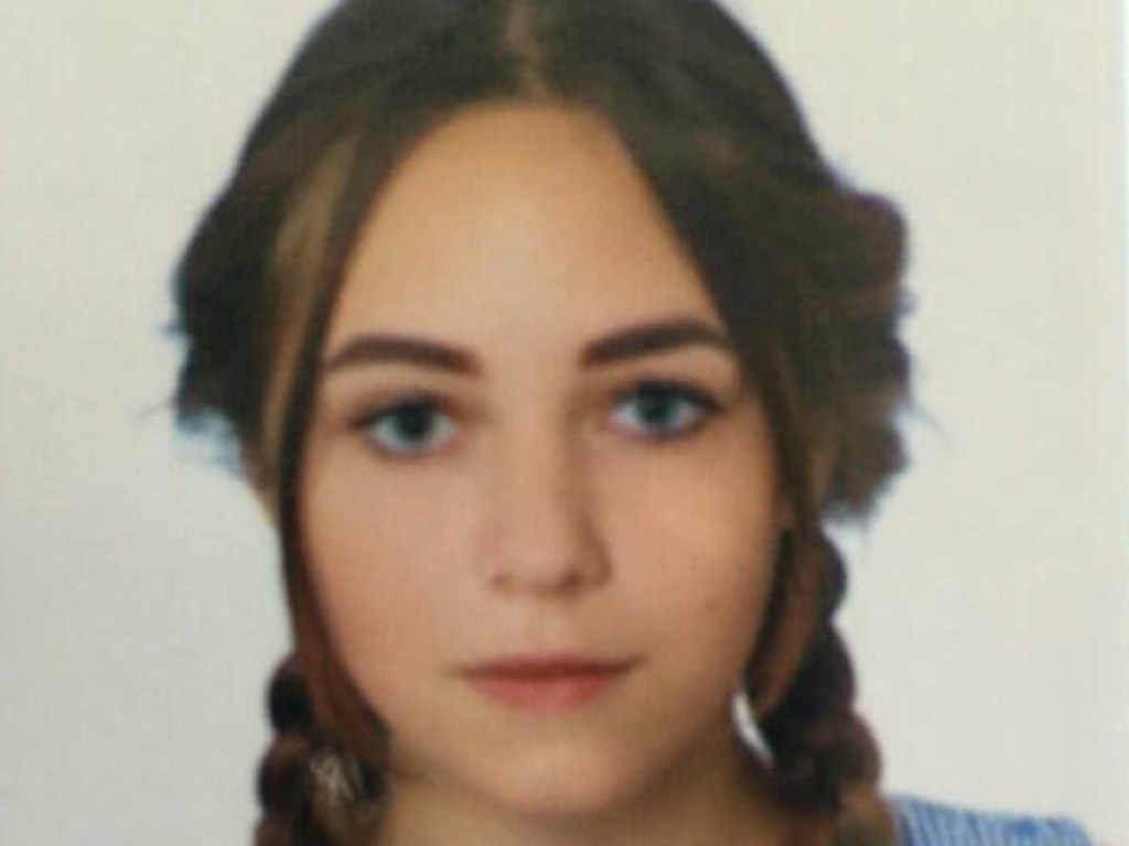 Ушла из дома и не вернулась: в Николаеве разыскивают 15-летнюю девочку