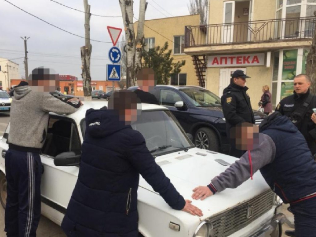 Под Одессой ограбили школьника, который хотел порыбачить (ФОТО)