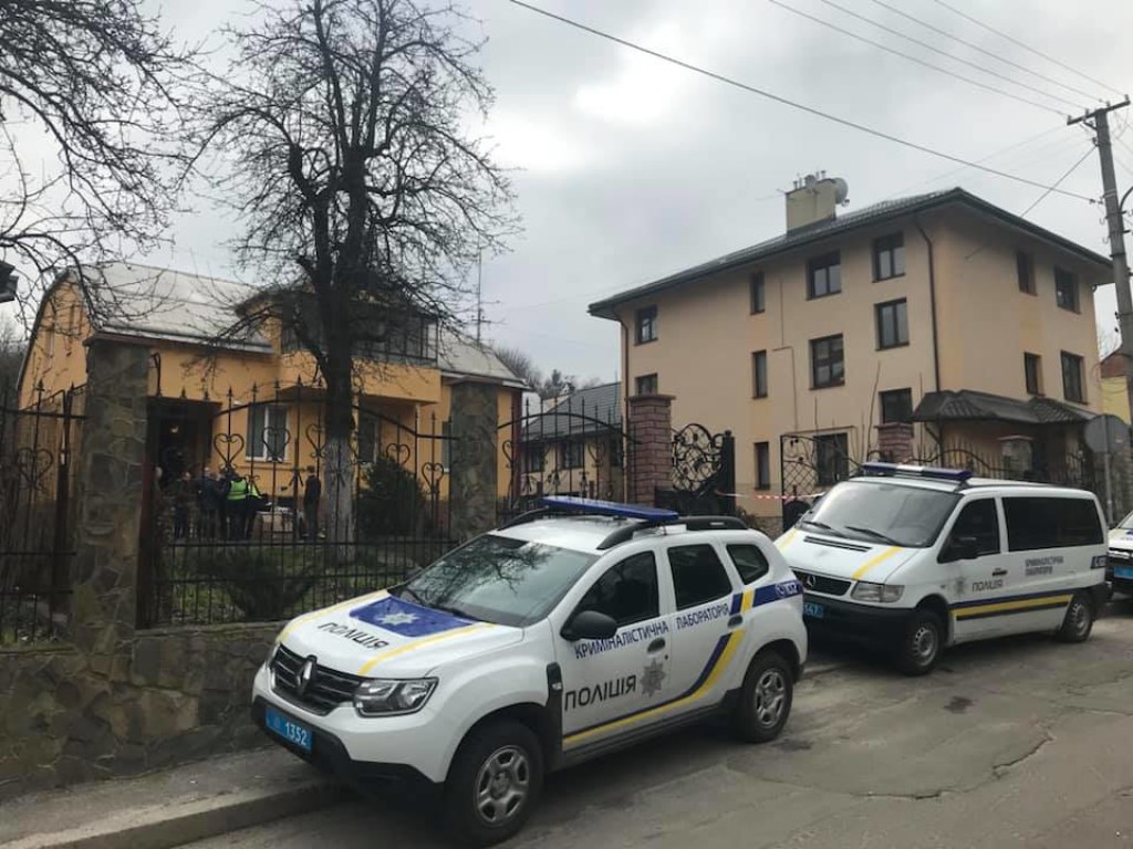 Тела разложились: в престижном районе Львова грабители связали и бросили умирать двух пенсионерок