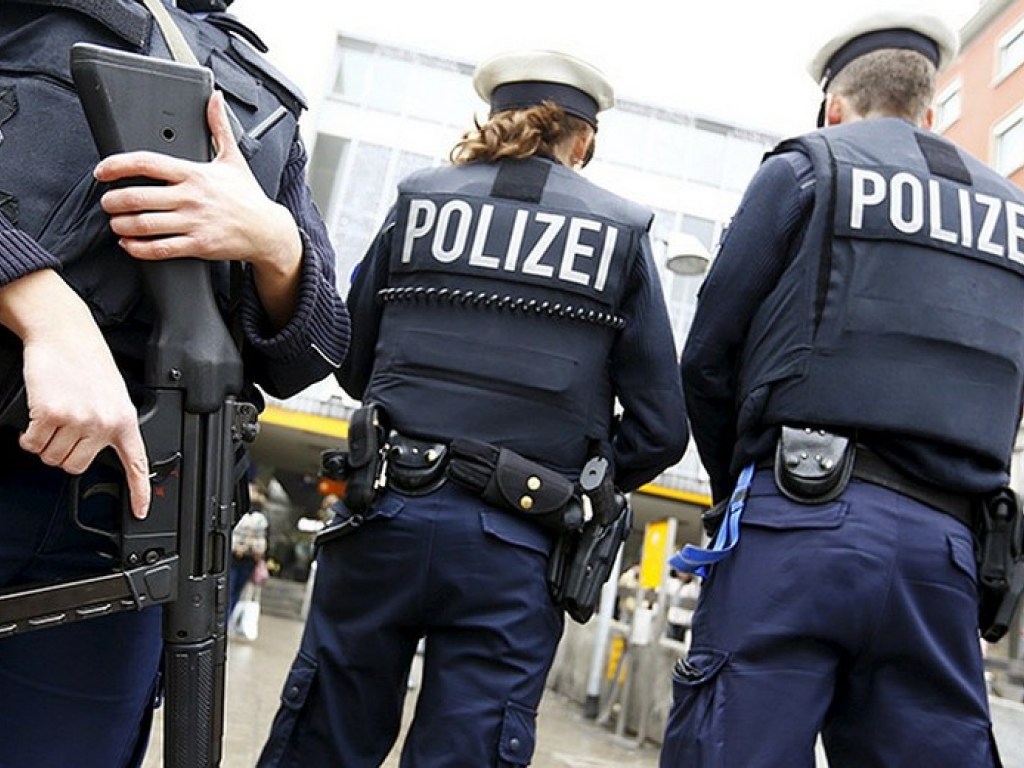 В Германии по подозрению в терроризме арестовали 10 человек