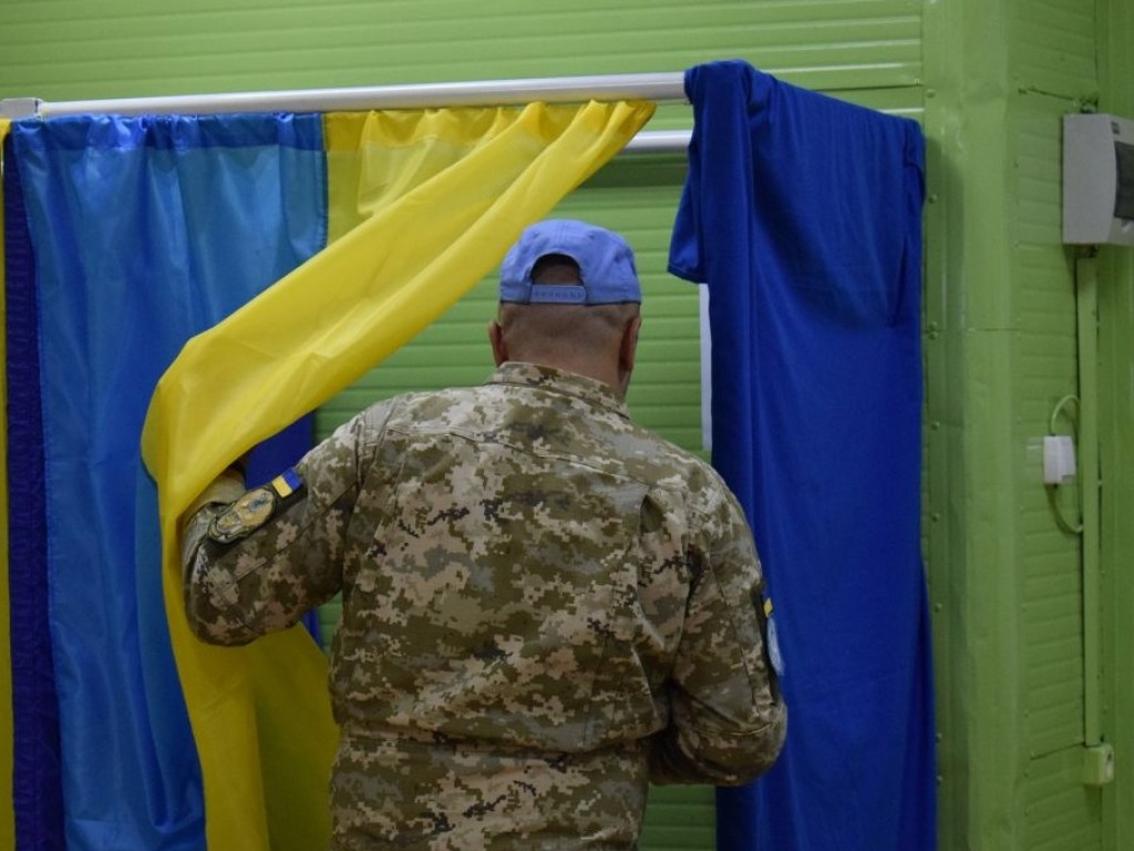 Появились фото, как выбирают президента Украины в Африке