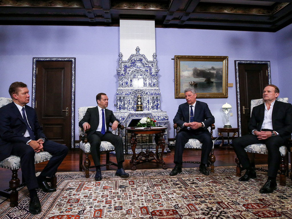 «Пренса-Латина»: Медведев и Миллер говорили с Медведчуком о перспективах энергетического сотрудничества между Москвой и Киевом