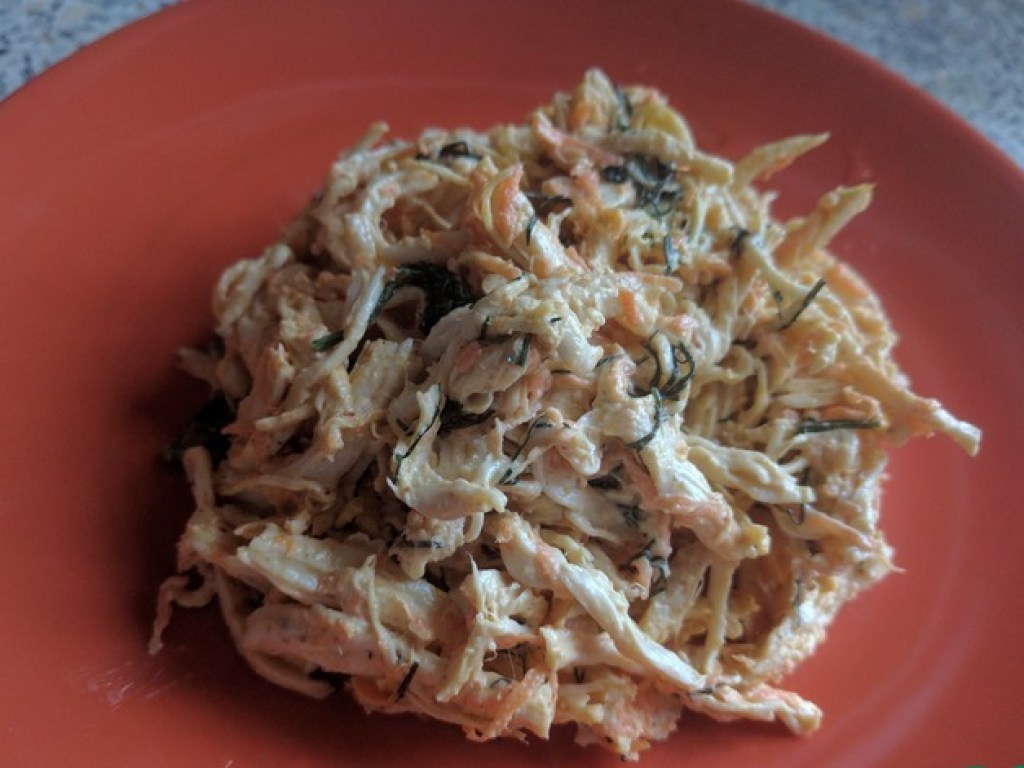 Рецепт дня: Пикантный куриный салат по-грузински