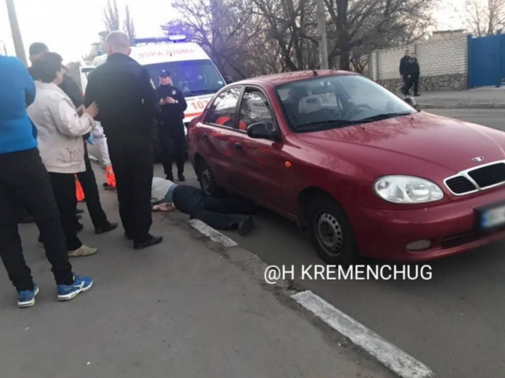 Под Кременчугом возле автомобиля нашли труп мужчины (ФОТО)