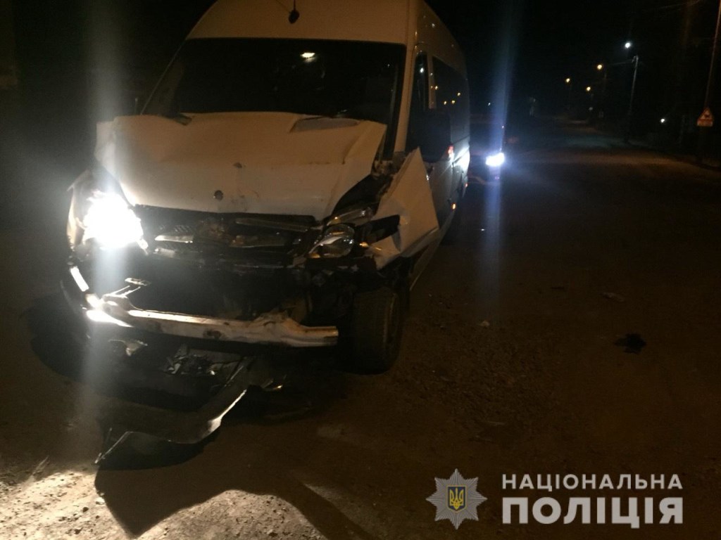 На Закарпатье ночью в ДТП попала машина, перевозившая бюллетени (ФОТО)