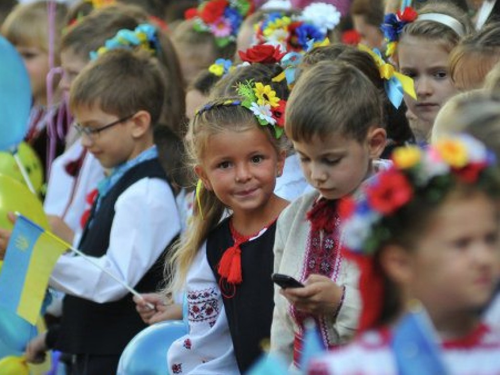 4 апреля в школах Киева начнут принимать детей в первые классы