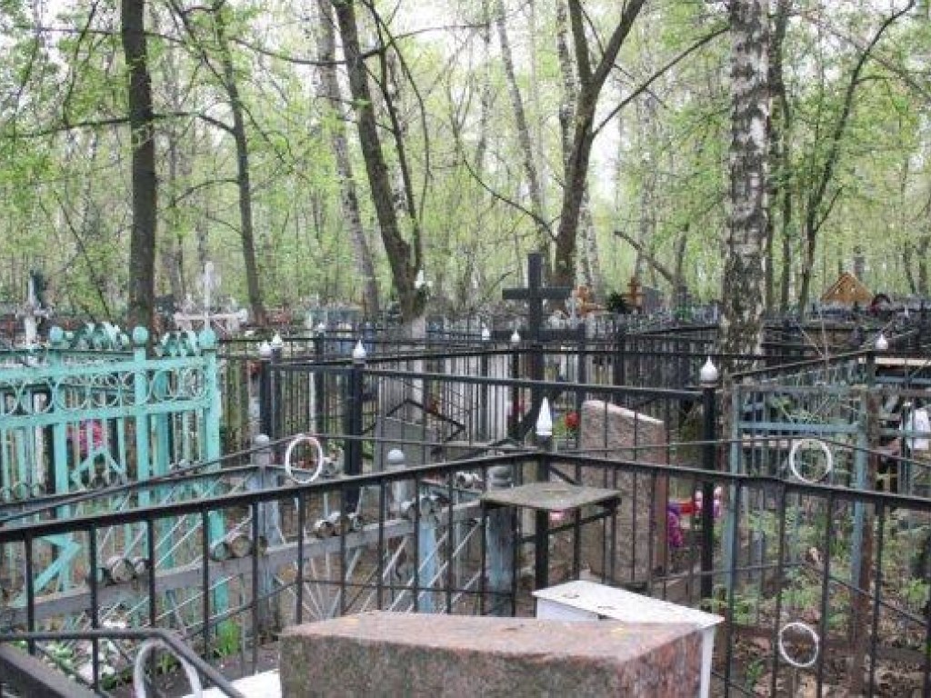 На харьковском кладбище нашли труп пропавшей без вести женщины