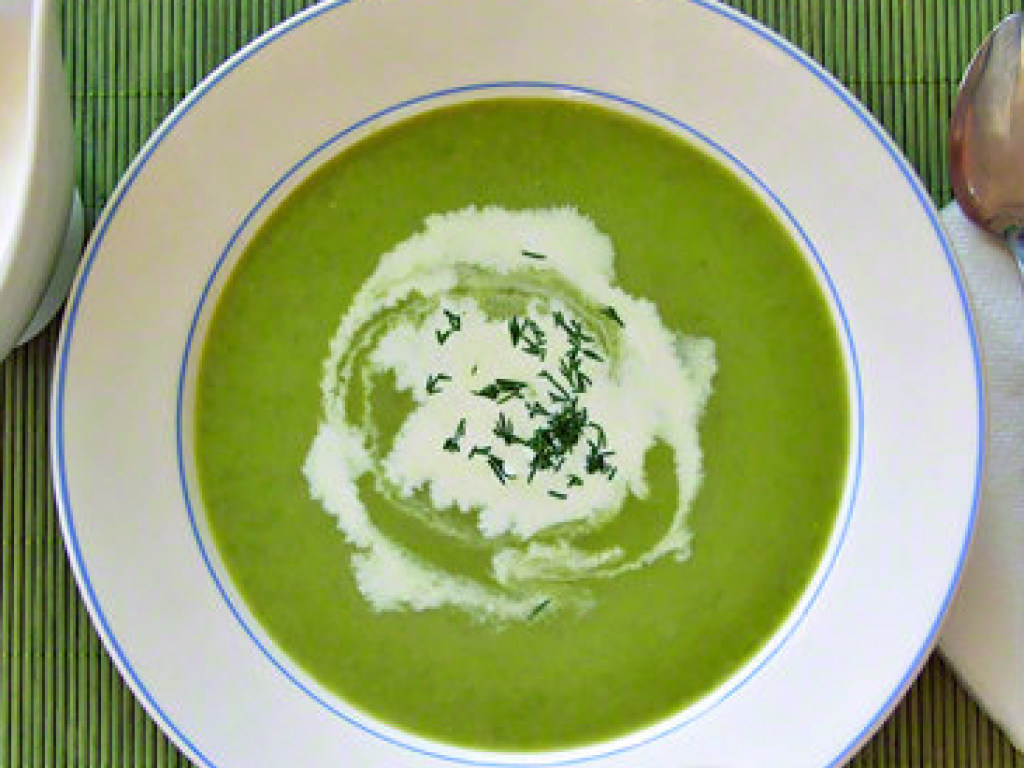 Рецепт дня: Суп из зеленого горошка по-французски