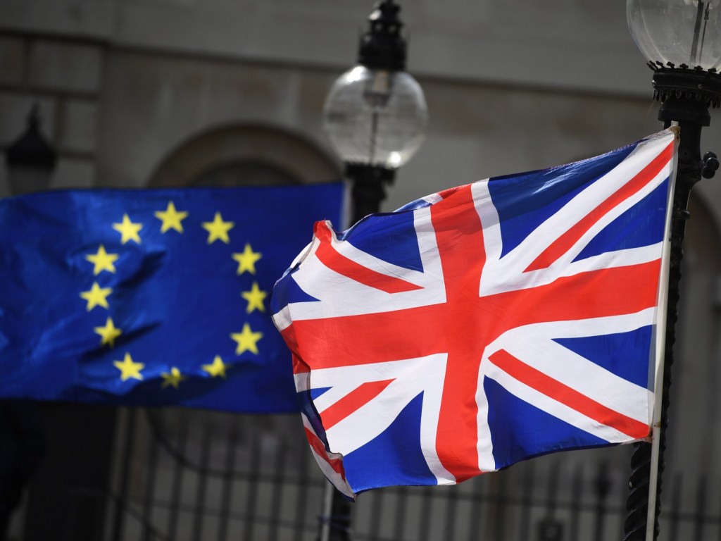 В Британии одобрили закон о новой отсрочке Brexit