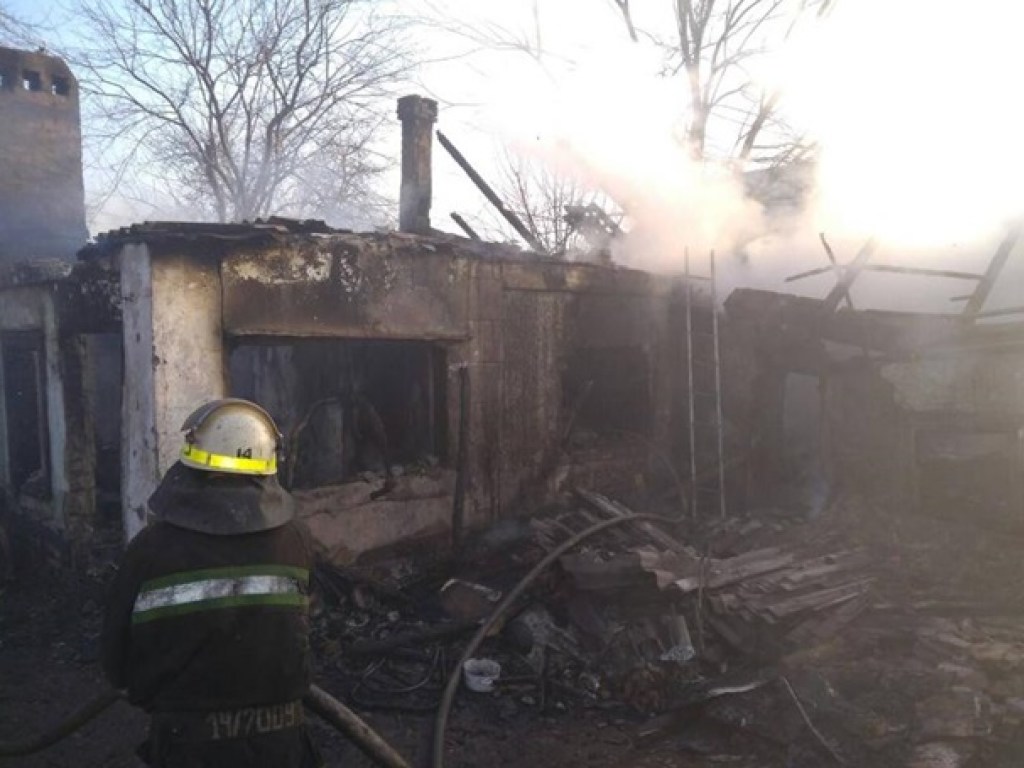 Пожар в Кривом Роге: в огне погибли отец с двумя детьми (ФОТО, ВИДЕО) 