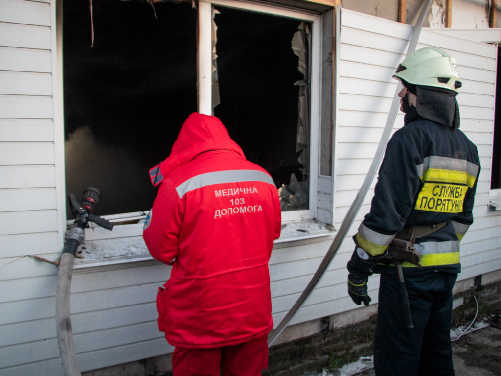 В Днепре при пожаре в частном доме погиб 55-летний мужчина (ФОТО)
