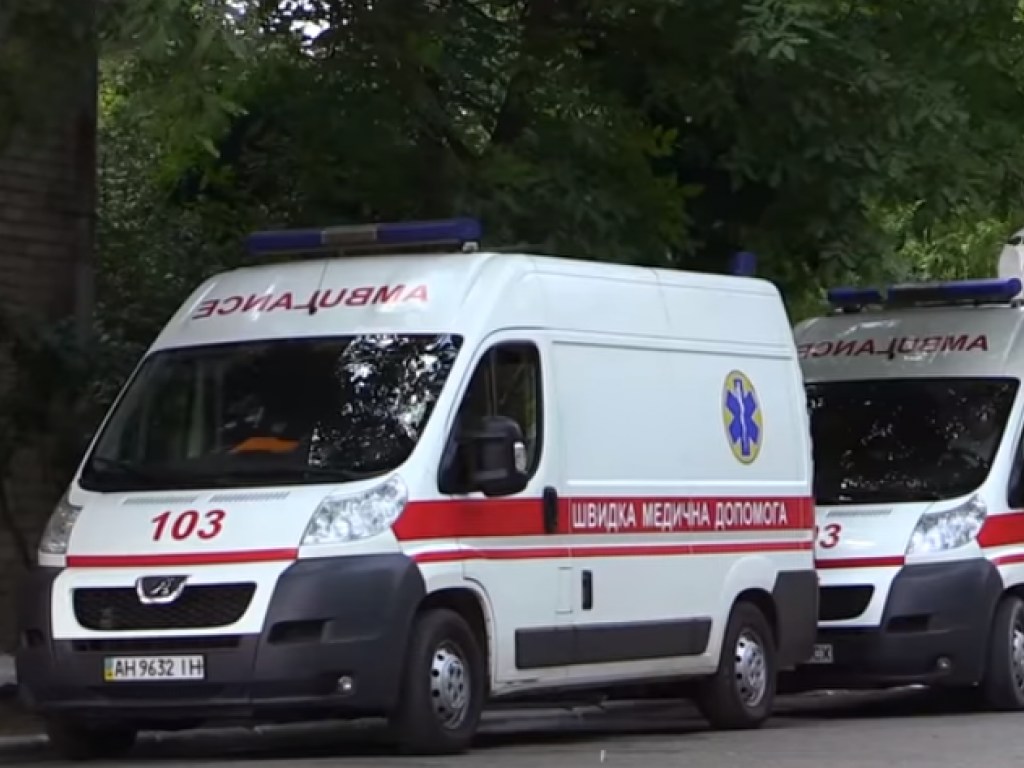 В Винницкой области медики «скорой» проигнорировали вызов, в результате чего умер парень (ВИДЕО)