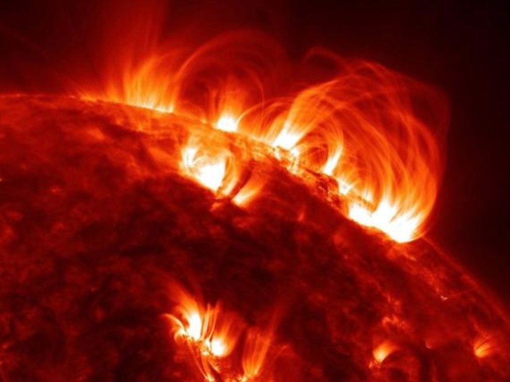 Астрономы NASA зафиксировали «корональные дожди» на поверхности Солнца