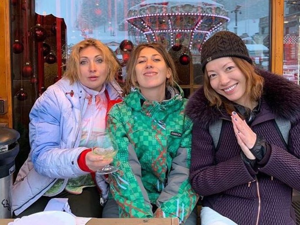 Закрыла лыжный сезон: экс-супруга Тигипко травмировалась в Куршевеле (ФОТО)