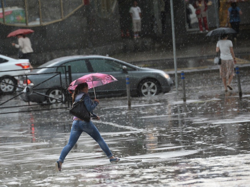 Синоптик: 10 апреля в некоторых регионах Украины пройдут дожди (КАРТА)