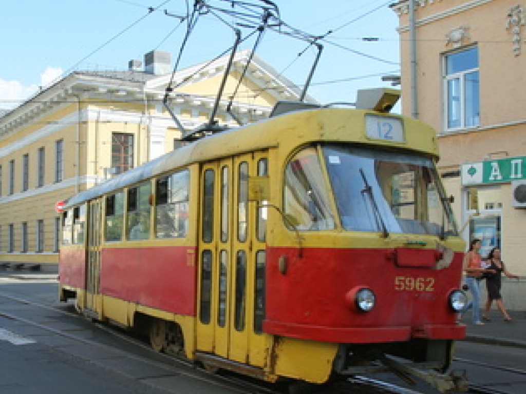 Трамвайные линии на столичном Подоле реконструируют за 290 миллионов гривен