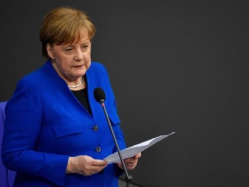 Ангела Меркель изменила имидж (ФОТО)