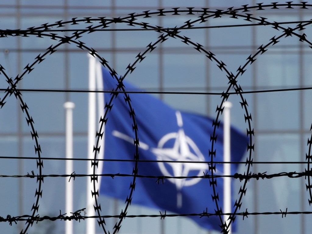 Россия прекращает сотрудничество с НАТО по военным и гражданским линиям &#8212; СМИ
