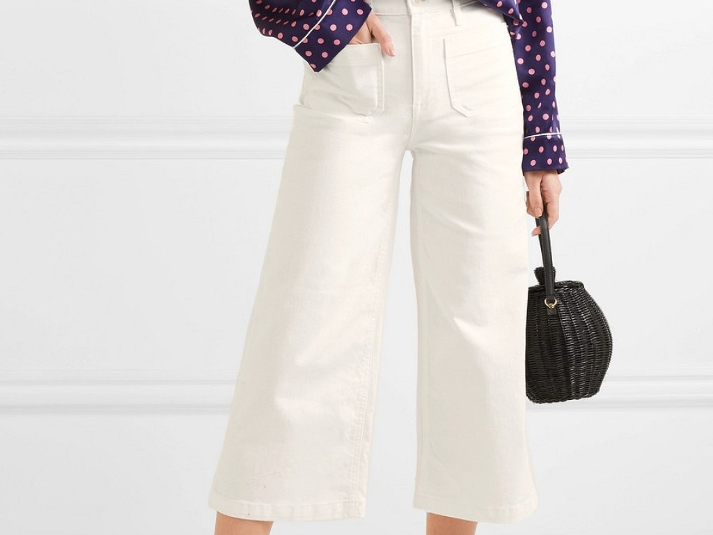 Этой весной актуальны белые джинсы: с какой одеждой их можно комбинировать (ФОТО)