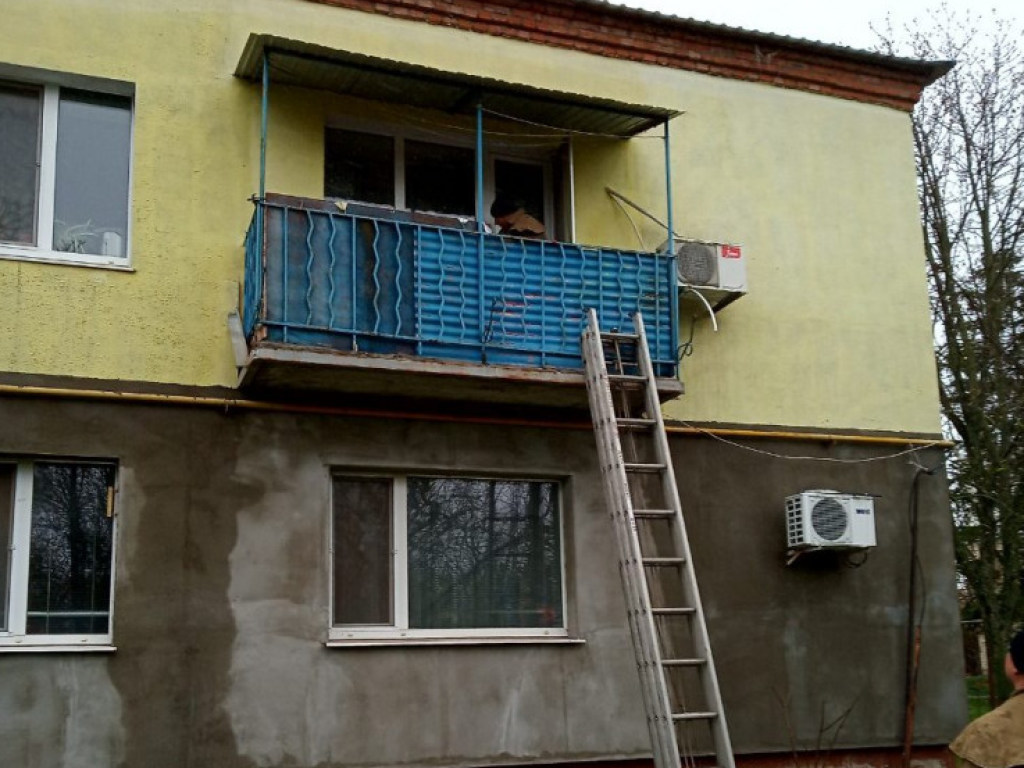 В Запорожской области 2-летний ребёнок оказался запертым в пустой квартире (ФОТО)