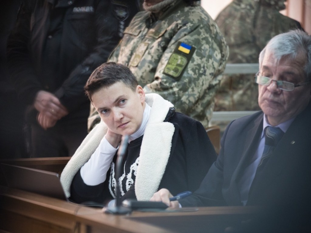 Вертикаль власти посыпалась: Эксперт прокомментировал освобождение Савченко и Рубана