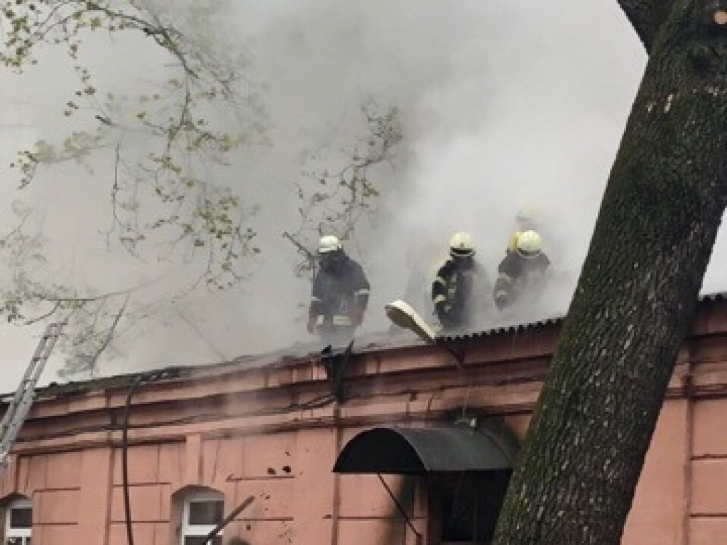 В Одессе в психиатрической клинике произошел мощный пожар (ФОТО)
