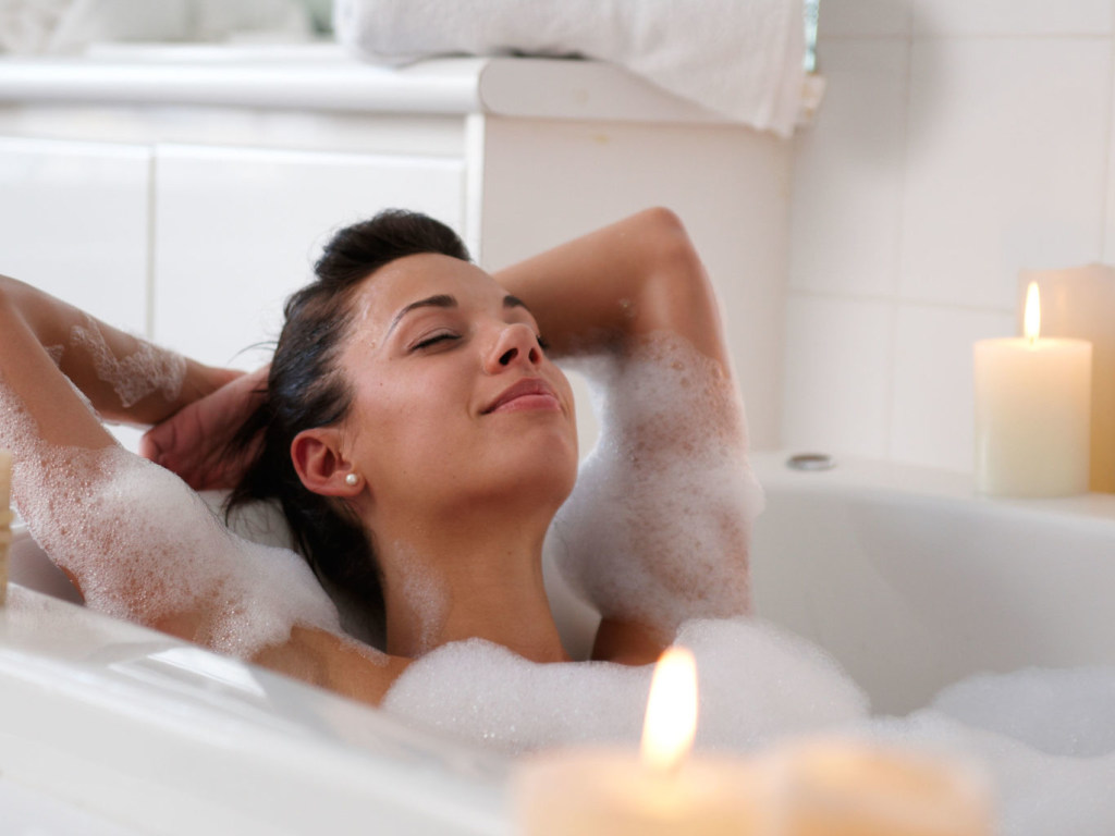 Долгое пребывание в горячей ванне ускоряет процесс старения – врач