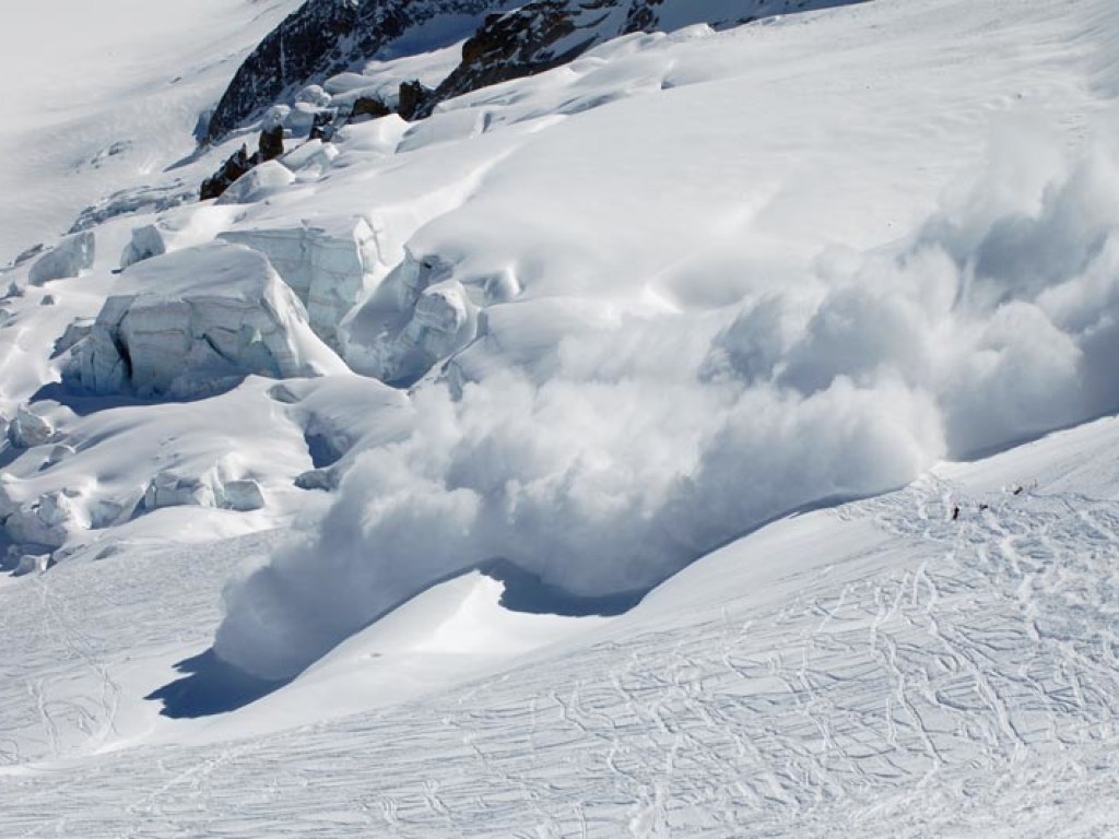 В высокогорье Ивано-Франковской области ожидается третий уровень снеголавинной опасности
