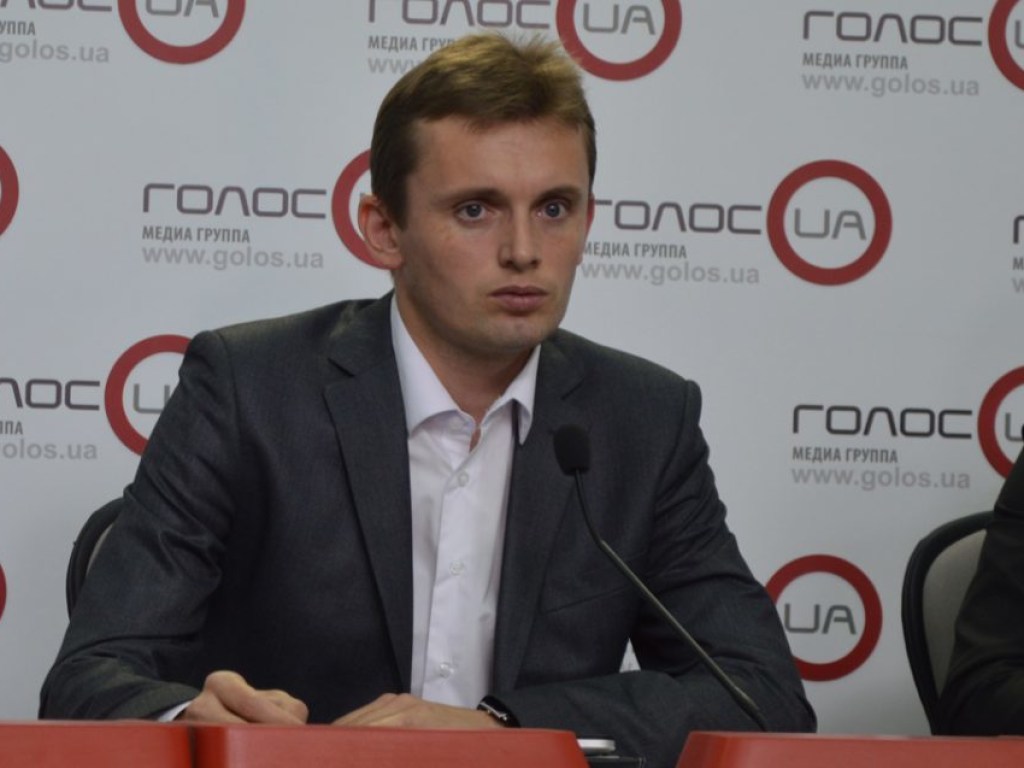 Р. Бортник: «Политическая система Украины начнет «зеленеть» и вертикально, и горизонтально»