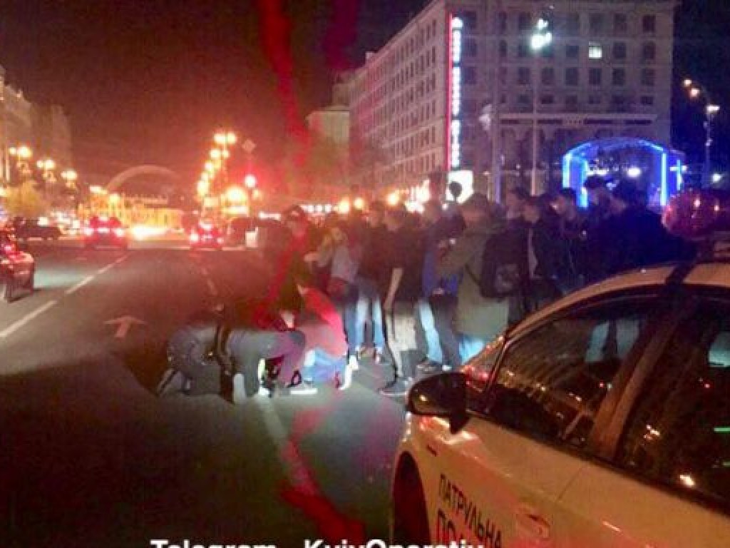 В центре Киева ранили полицейского и угнали его автомобиль: введен план &#171;перехват&#187;