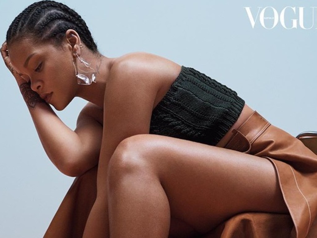 31-летняя Рианна снялась в «горячей» фотосессии для австралийского Vogue (ФОТО)