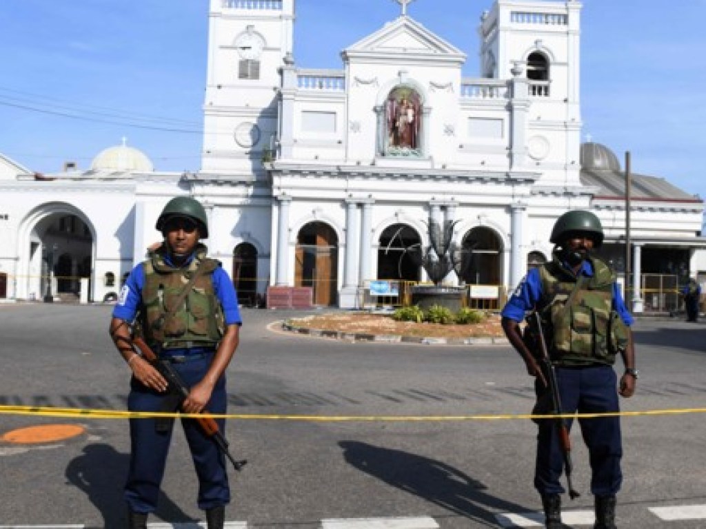 Взрывы на Шри-Ланке: число погибших превысило 320 человек 520 получили ранения